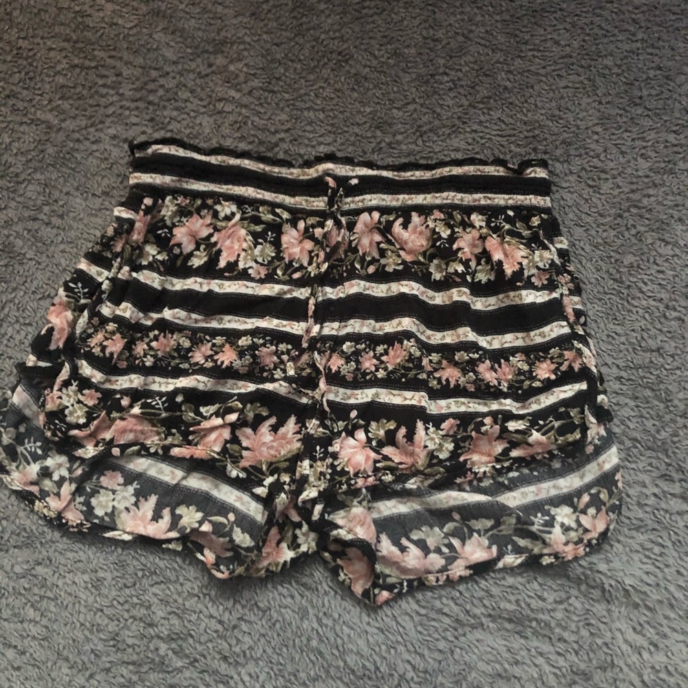 AE Floral Shorts